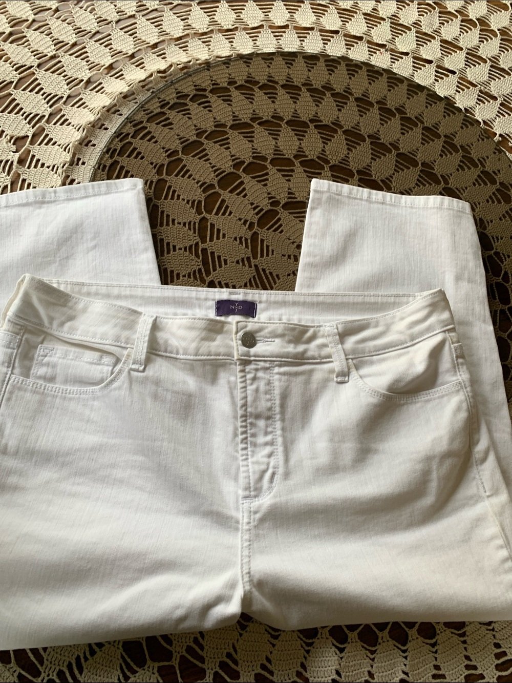 NYD White Denim Crop Jeans - Classic Five-Pocket